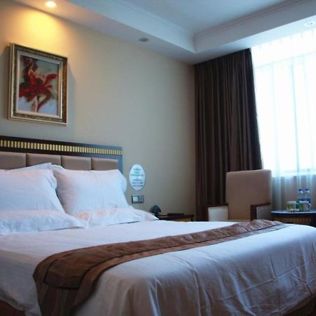 Greentree Inn Guangdong Shantou Chengjiang Road Business Hotel Buitenkant foto