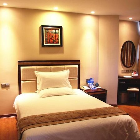 Greentree Inn Guangdong Shantou Chengjiang Road Business Hotel Buitenkant foto