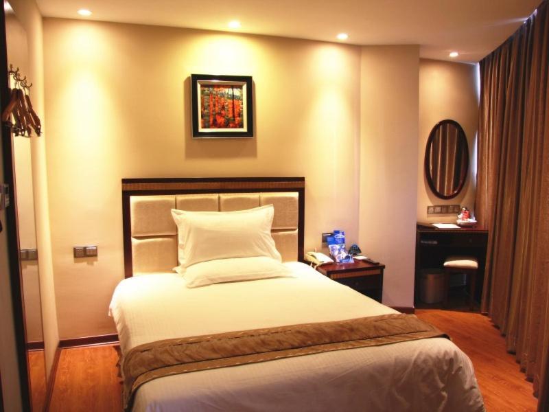 Greentree Inn Guangdong Shantou Chengjiang Road Business Hotel Buitenkant foto