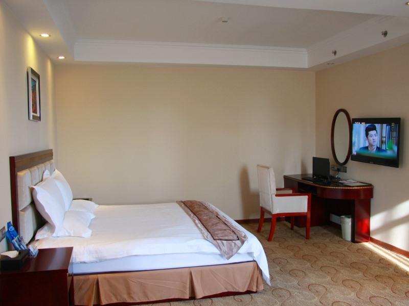 Greentree Inn Guangdong Shantou Chengjiang Road Business Hotel Buitenkant foto